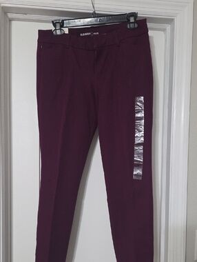 Old Navy Pixie Pants in Plum